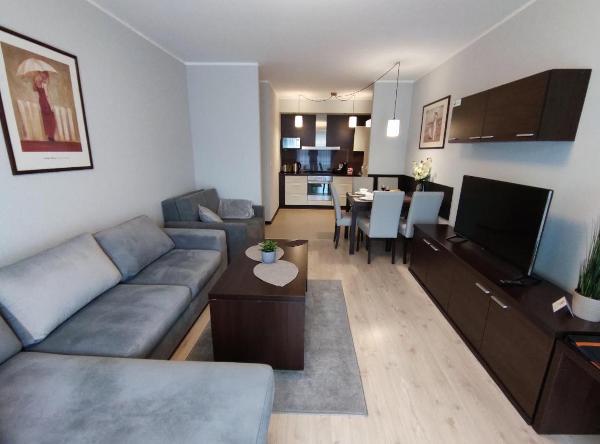 Apartament Przy Hotelu Aquarius Kołobrzeg Exteriör bild