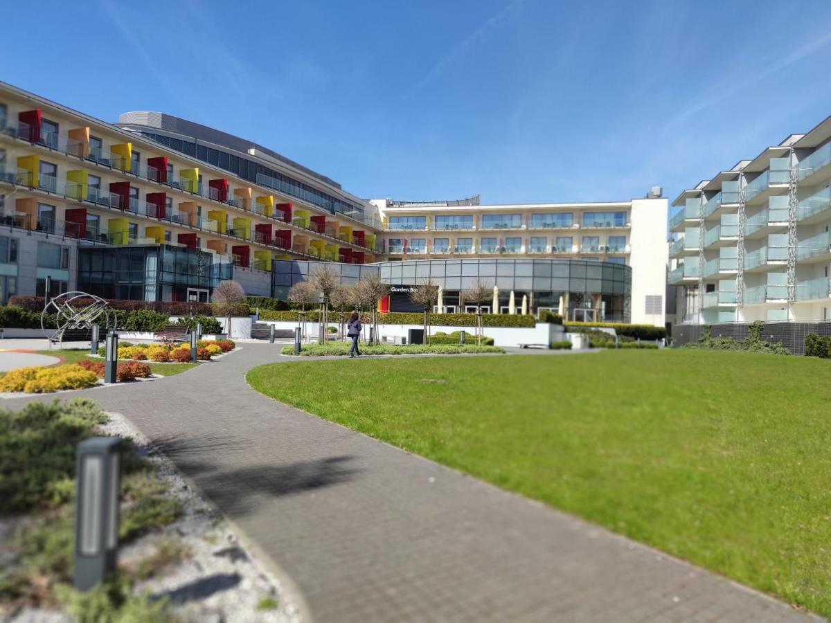 Apartament Przy Hotelu Aquarius Kołobrzeg Exteriör bild